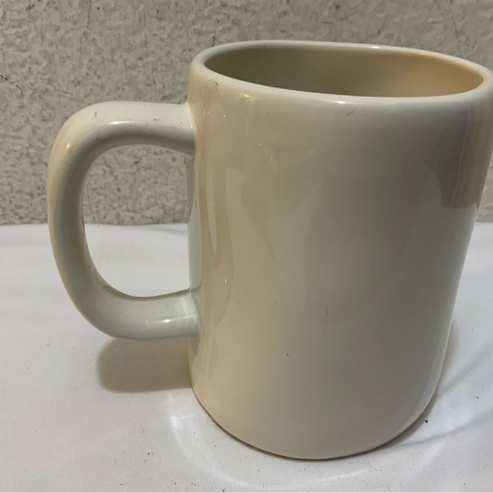 REA DUNN BAH HUMBUG! Mug - Picture 3 of 5